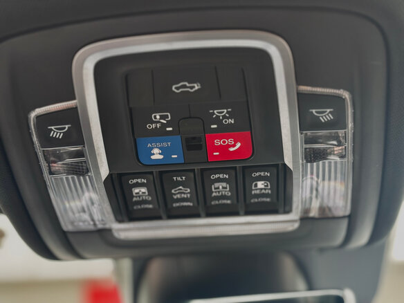 2021 Ram 1500 Crew Cab TRX V, чёрный - вид 32