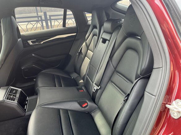 2020 Porsche Panamera II Рестайлинг, красный, 11594775 рублей - вид 24