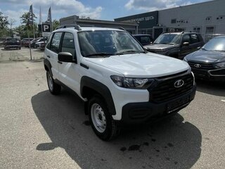 2026 Lada (ВАЗ) Niva Travel I Рестайлинг, белый, 1528000 рублей, вид 3