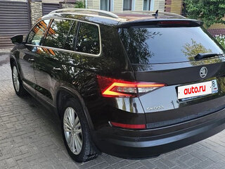 2017 Skoda Kodiaq I, коричневый, 2700000 рублей, вид 4