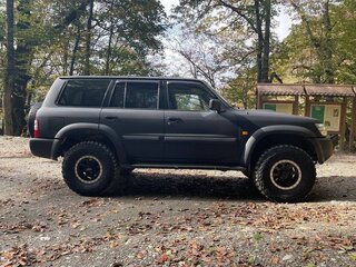 2003 Nissan Patrol V (Y61), чёрный, 1050000 рублей, вид 5