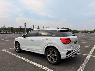 2022 Audi Q2 L 35 TFSI I Рестайлинг, белый, 1590000 рублей, вид 4
