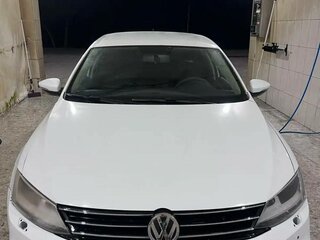 2015 Volkswagen Jetta VI, серебристый, 550000 рублей, вид 1