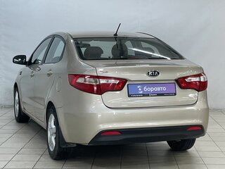 2012 Kia Rio 5-speed III, бежевый, 745000 рублей, вид 5
