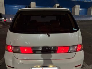 1998 Toyota Gaia, белый, 330000 рублей, вид 1