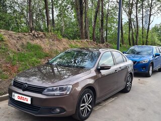 2012 Volkswagen Jetta VI, коричневый, 810000 рублей, вид 1
