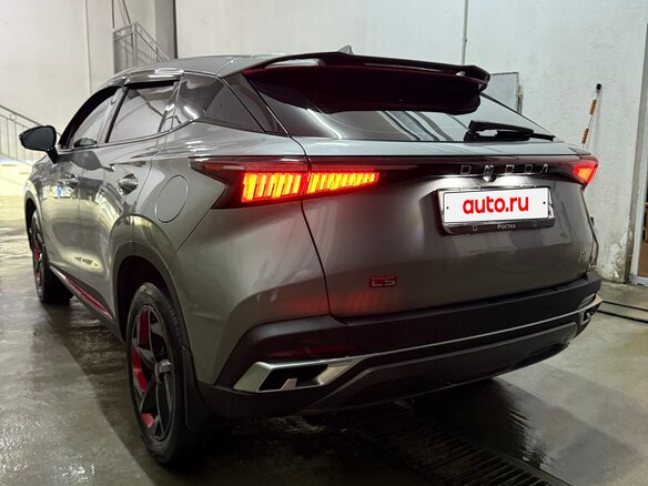 2023 Omoda C5 I, серебристый, 2200000 рублей - вид 2