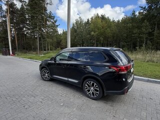 2015 Mitsubishi Outlander III Рестайлинг 2, чёрный, 1000000 рублей, вид 4