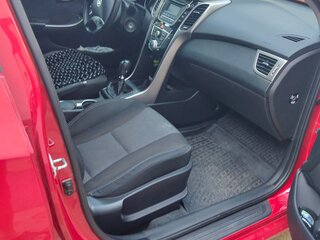 2013 Hyundai i30 II, красный, 920000 рублей, вид 4