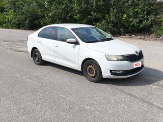 2017 Skoda Rapid I Рестайлинг, белый, 660000 рублей, вид 3