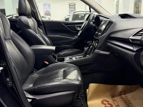 2021 Subaru Forester V, чёрный, 3000000 рублей - вид 8