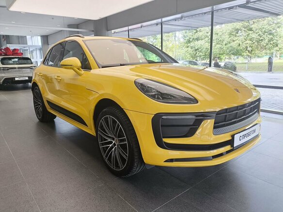 2024 Porsche Macan I Рестайлинг 2, жёлтый - вид 3