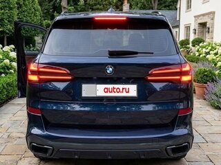 2021 BMW X5 45e IV (G05/G18), синий, 10600000 рублей, вид 2