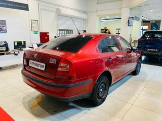 2006 Skoda Octavia II (A5), красный, 520000 рублей, вид 5