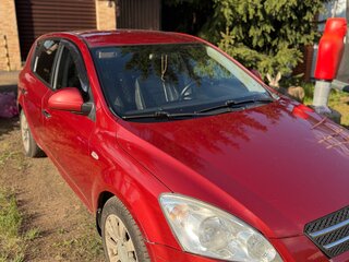 2008 Kia Ceed I, красный, 430000 рублей, вид 1