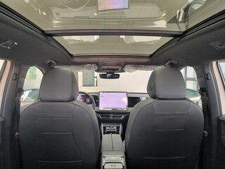 2026 Volkswagen Tiguan L Pro III (China Market), серый, 4850000 рублей, вид 3
