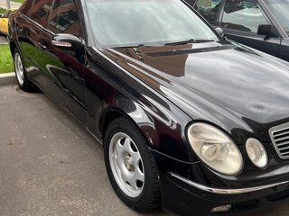 2003 Mercedes-Benz E-Класс 200 III (W211, S211), чёрный, 760000 рублей, вид 3