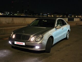 2002 Mercedes-Benz E-Класс 220 III (W211, S211), серебристый, 635000 рублей, вид 1
