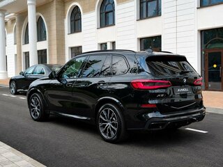 2019 BMW X5 40i IV (G05/G18), чёрный, 7739000 рублей, вид 4