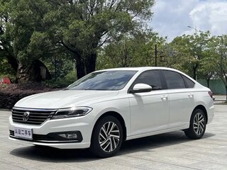 2022 Volkswagen Lavida III, чёрный, 1410007 рублей, вид 1