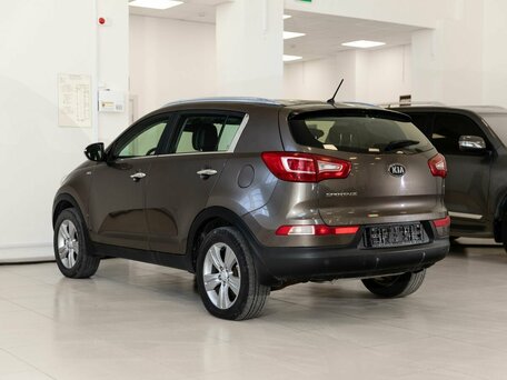 2013 Kia Sportage III, коричневый, 1300000 рублей, вид 4