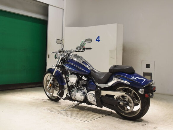 2010 Yamaha XV 1900, синий, 950000 рублей - вид 5