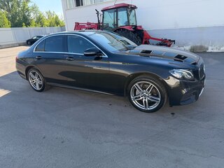 2019 Mercedes-Benz E-Класс 200 V (W213, S213, C238), чёрный, 3350000 рублей, вид 5