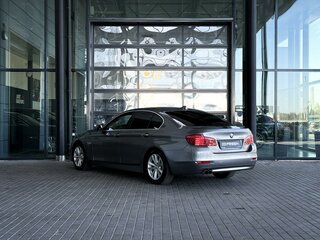 2013 BMW 5 серии 528i xDrive VI (F10/F11/F07), серый, 1800000 рублей, вид 5