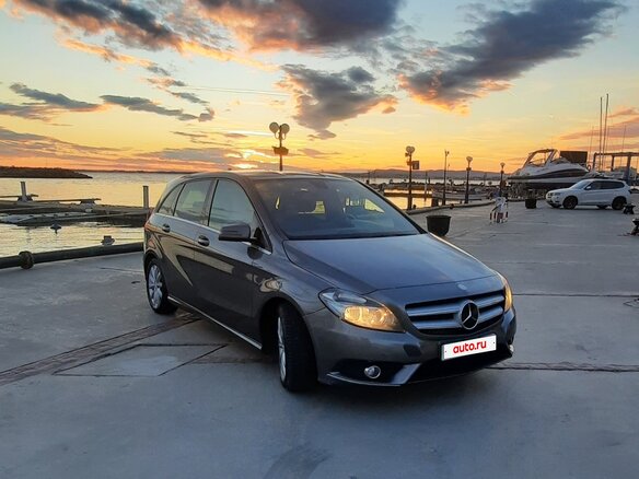 2013 Mercedes-Benz B-Класс 180 II (W246), серый, 1150000 рублей - вид 4