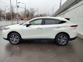 2020 Toyota Harrier IV (XU80), белый, 3200000 рублей, вид 3