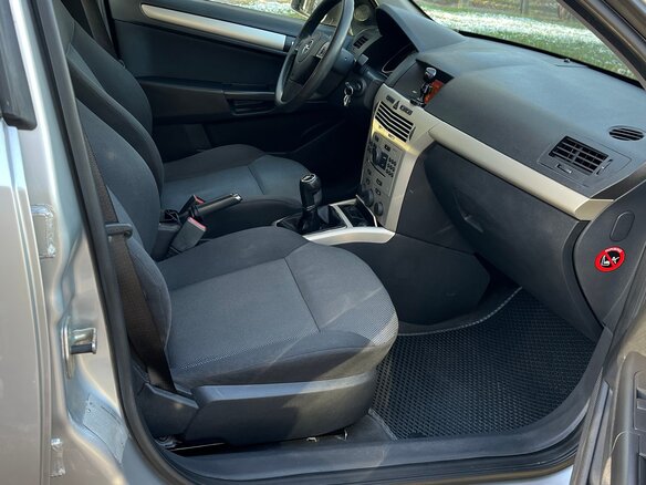 2009 Opel Astra H Рестайлинг, серебристый, 579000 рублей - вид 12