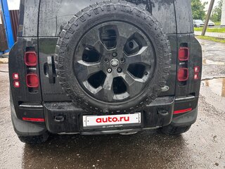 2021 Land Rover Defender 110 II, чёрный, 6550000 рублей, вид 3