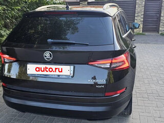 2017 Skoda Kodiaq I, коричневый, 2700000 рублей, вид 3