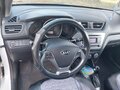 2015 Kia Rio III Рестайлинг, белый, 680000 рублей - вид 6