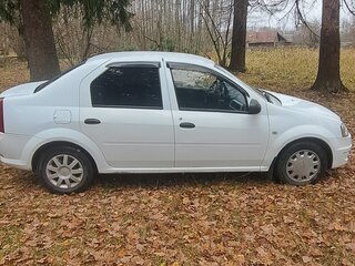 2014 Renault Logan I Рестайлинг, белый, 325000 рублей, вид 4