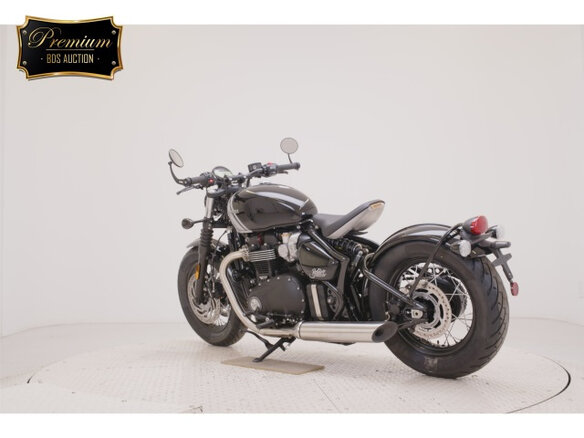 2025 Triumph Bonneville Bobber, чёрный, 1500000 рублей - вид 5