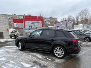 2021 Audi Q7 45 TDI II (4M) Рестайлинг, чёрный, 7799999 рублей, вид 4