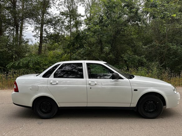 2015 Lada (ВАЗ) Priora I Рестайлинг, белый, 655000 рублей - вид 1
