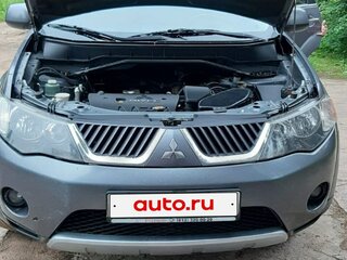 2008 Mitsubishi Outlander II, серый, 950000 рублей, вид 2