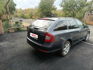 2011 Skoda Octavia Czech market II (A5) Рестайлинг, серый, 850000 рублей, вид 4