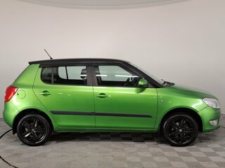 2013 Skoda Fabia II Рестайлинг, зелёный, 780000 рублей, вид 4
