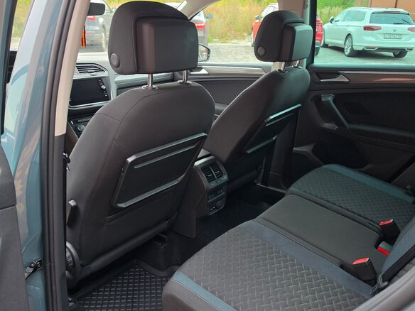 2019 Volkswagen Tiguan II, серый, 1950000 рублей - вид 6