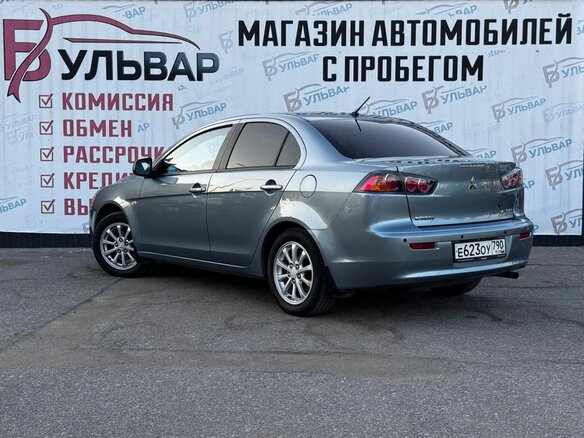 2011 Mitsubishi Lancer X Рестайлинг, серый - вид 3