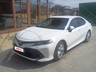 2018 Toyota Camry VIII (XV70), белый, 2950000 рублей, вид 2