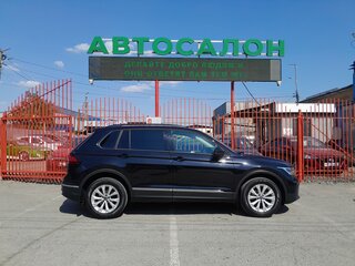 2021 Volkswagen Tiguan II Рестайлинг, чёрный, 2698000 рублей, вид 3