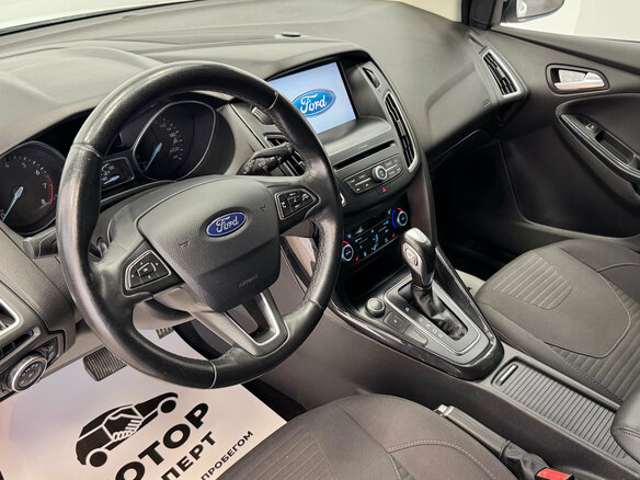 2017 Ford Focus III Рестайлинг, белый, 1150000 рублей - вид 6