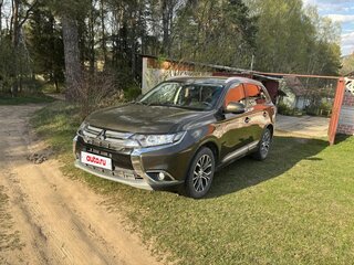 2018 Mitsubishi Outlander III Рестайлинг 2, коричневый, 2800000 рублей, вид 1