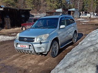 2004 Toyota RAV4 II (XA20) Рестайлинг, серебристый, 950000 рублей, вид 1