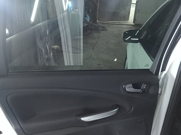 2011 Ford Galaxy II Рестайлинг, белый, 900000 рублей - вид 15