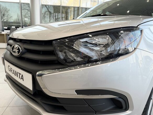 2026 Lada (ВАЗ) Granta I Рестайлинг, серебристый, 1088000 рублей - вид 20